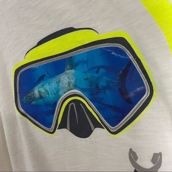 GAP Kids Boys’ Short Sleeve Crew Neck 3D Picture Affect Tee - Picture 2 of 5